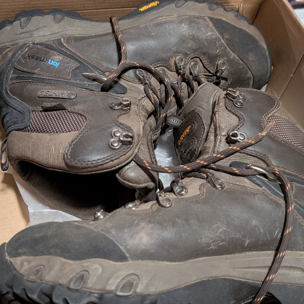 Hi-Tec Dark Brown Outdoor Boots